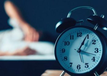 Cegah Insomnia: Pilih Terapi Cahaya, Musik atau Murattal?